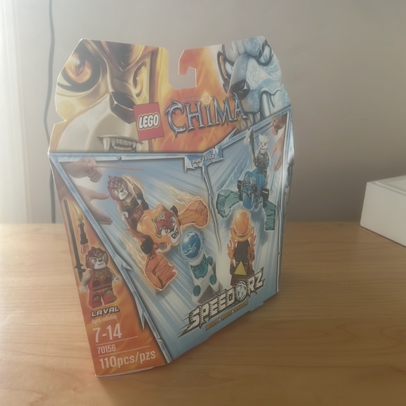 LEGO Chima 70156 Fire vs. Ice Building Toy - Picture 3 of 3